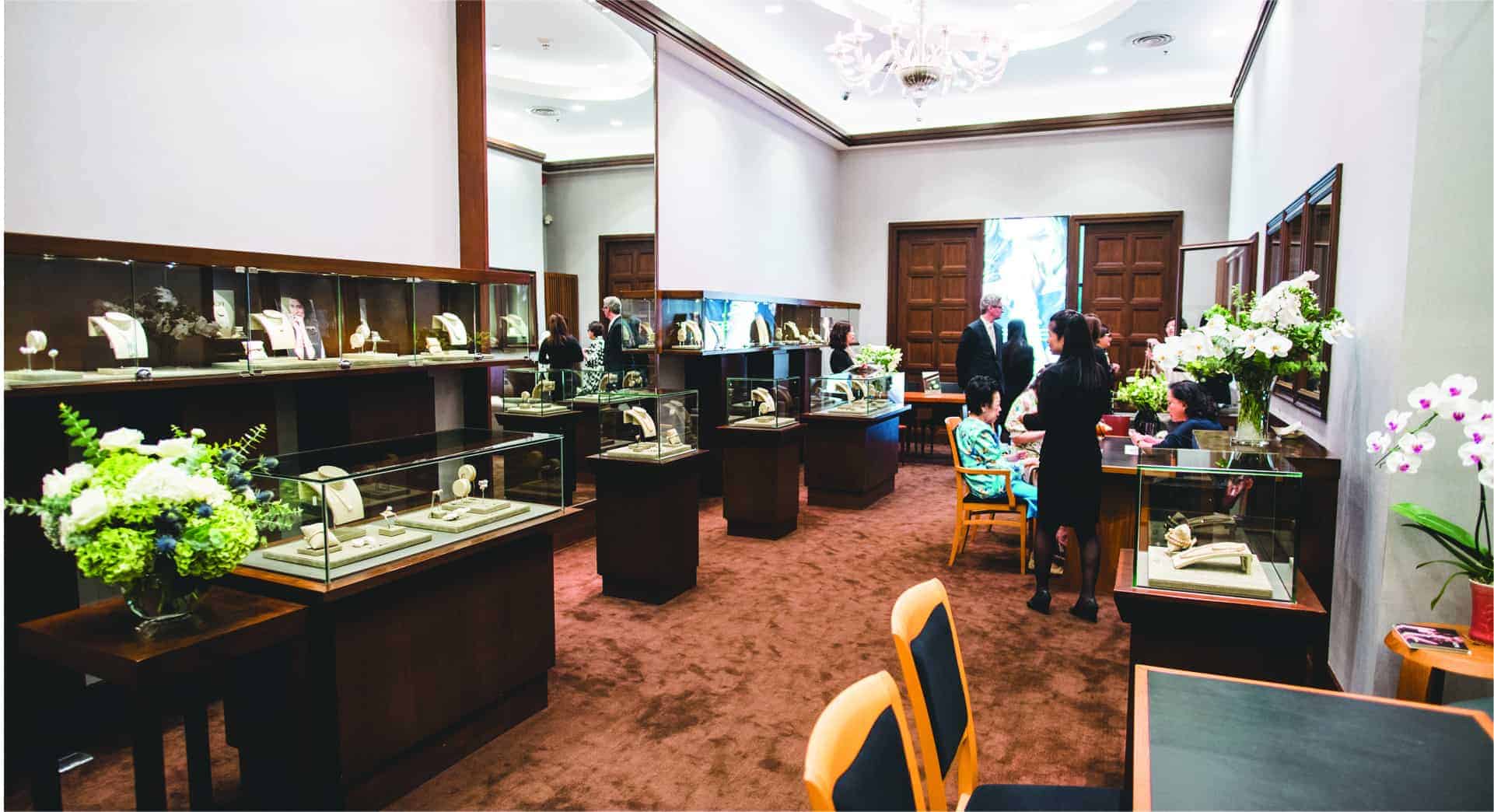 Multi Brand high Jewelry boutique in Bangkok Scintilla Gioielli interior
