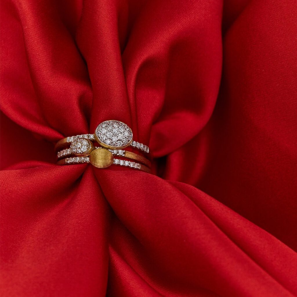 18K Gold ring Nanis Dancing Elite Ring in red