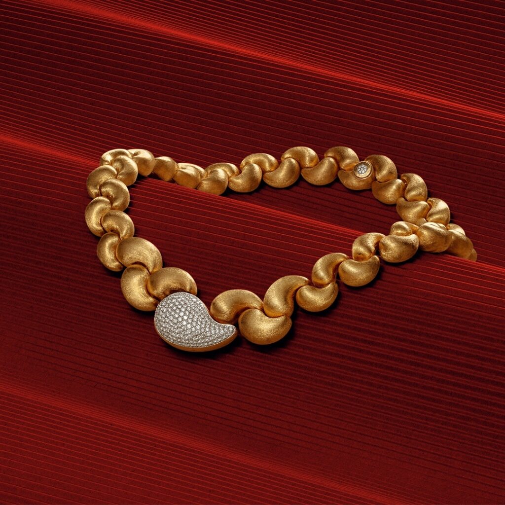 Nanis fine jewelry - Cachemire Gold and Diamond Transformista necklace