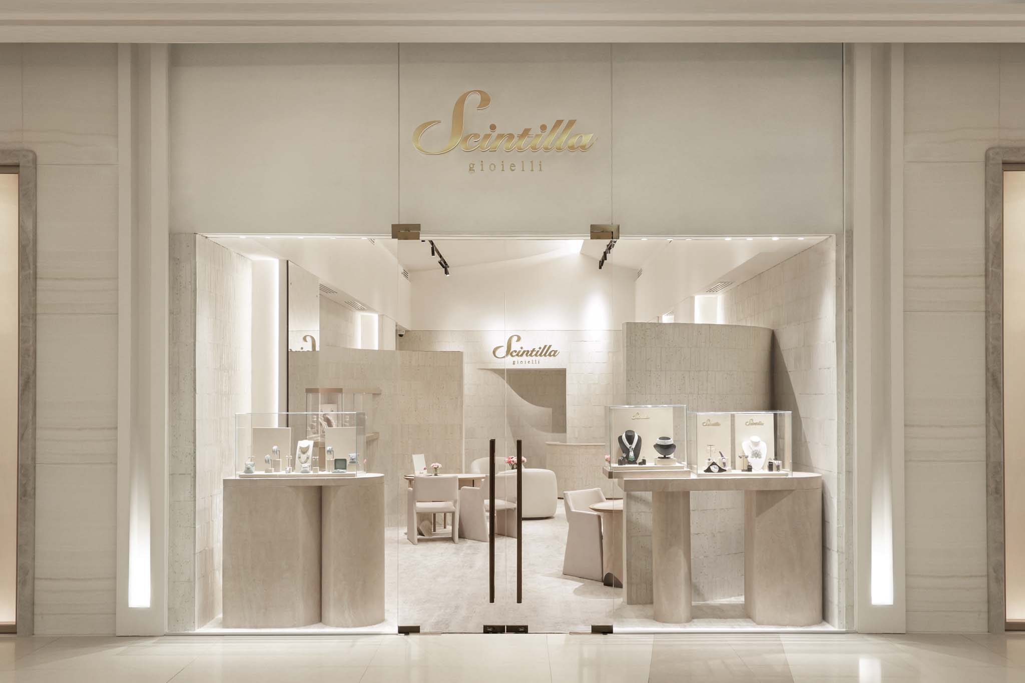 Bangkok Jewelry Boutique Siam Paragon Scintilla Gioielli