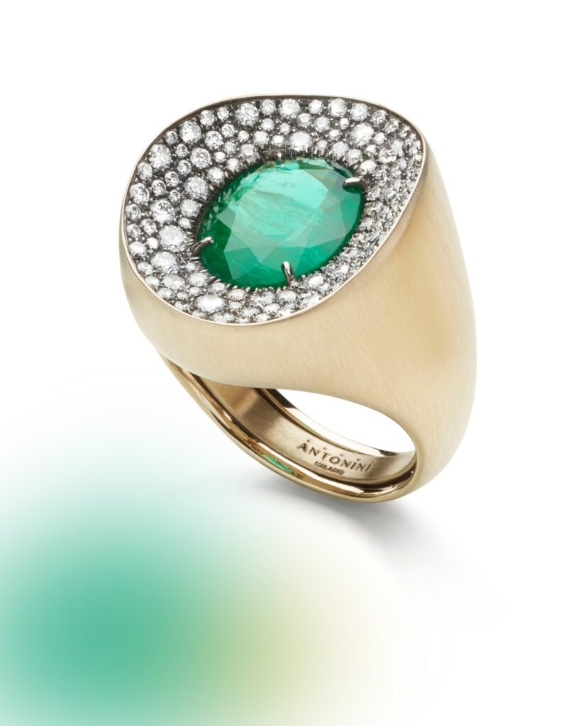 emerald ring from antonini