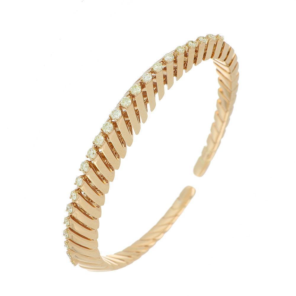 ferri firenze soffio gold bracelet as christmas gift idea 2025